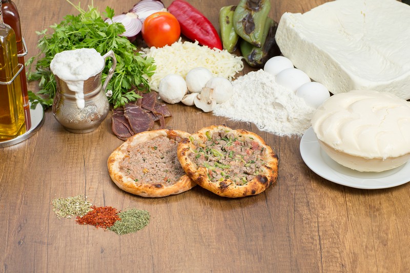 Yuvarlak Kıymalı Pide(Sebzesiz)